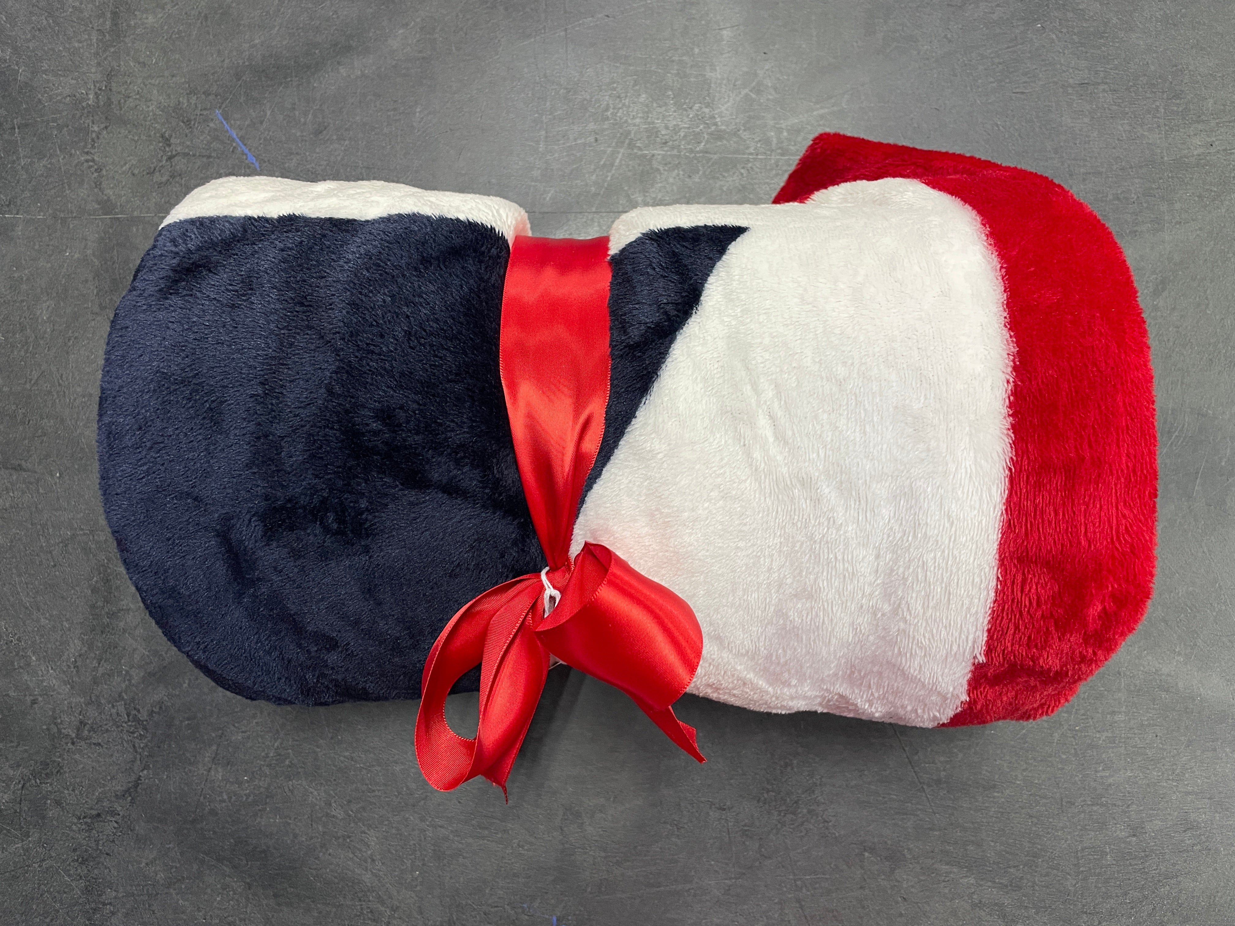 Throw - UK Union Jack Flag Fleece Throw 59 x 71" (Colour is distressed)