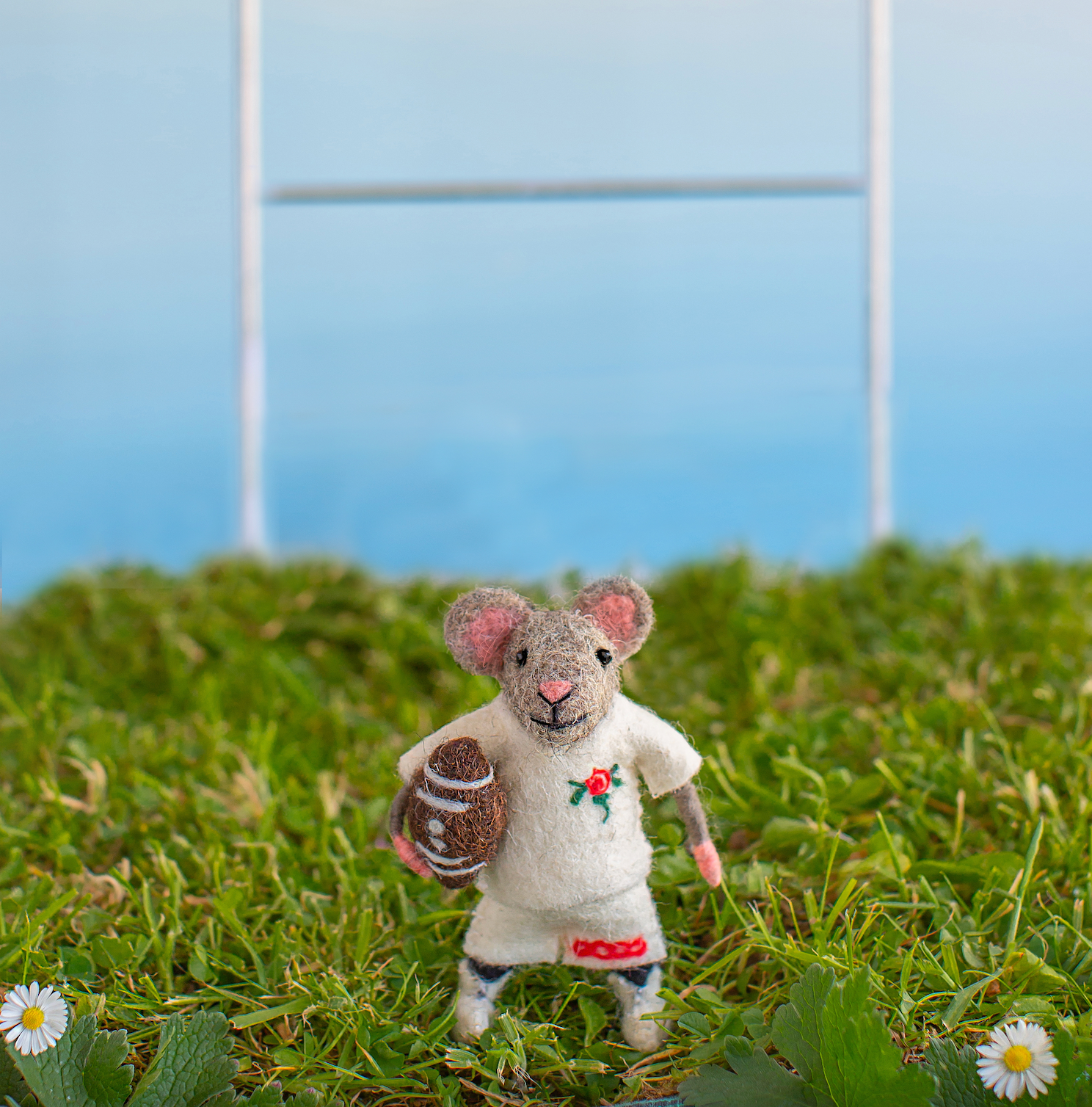 Felt Mouse - England Rugby 5.5" H x 2.5"W