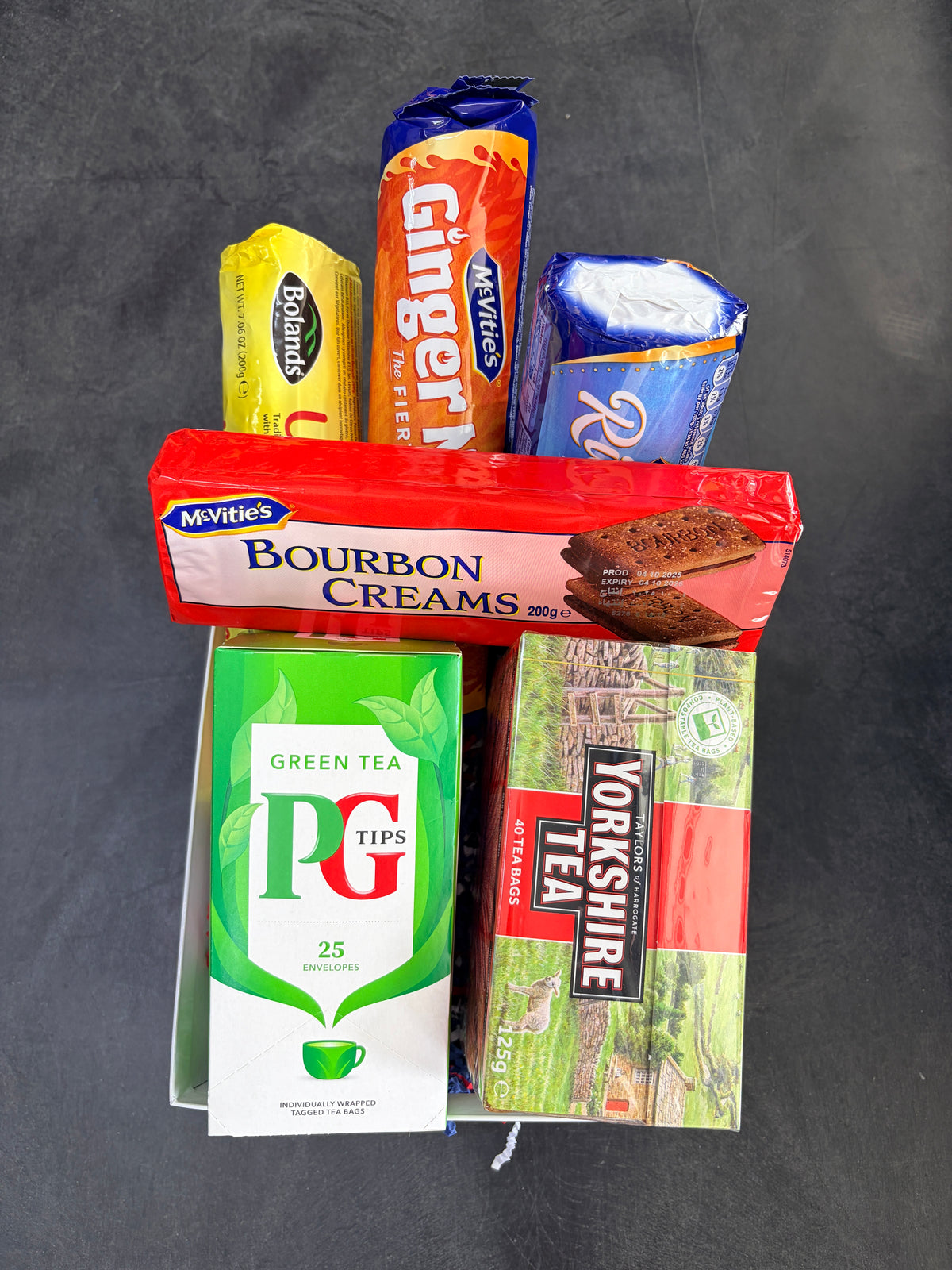 Gift Basket - $40.00 Tea & Biscuits Classic